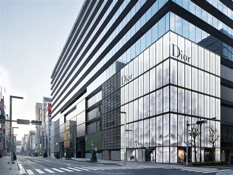 dior boutique tokyo.